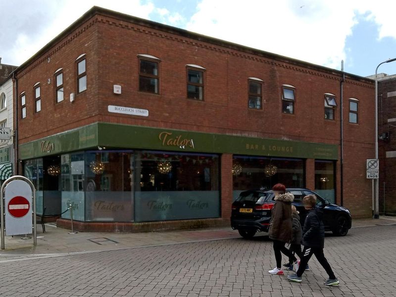 Exterior (corner). (Pub, External). Published on 29-04-2023