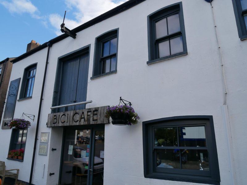 Exterior (front). (External, Key). Published on 15-08-2023 
