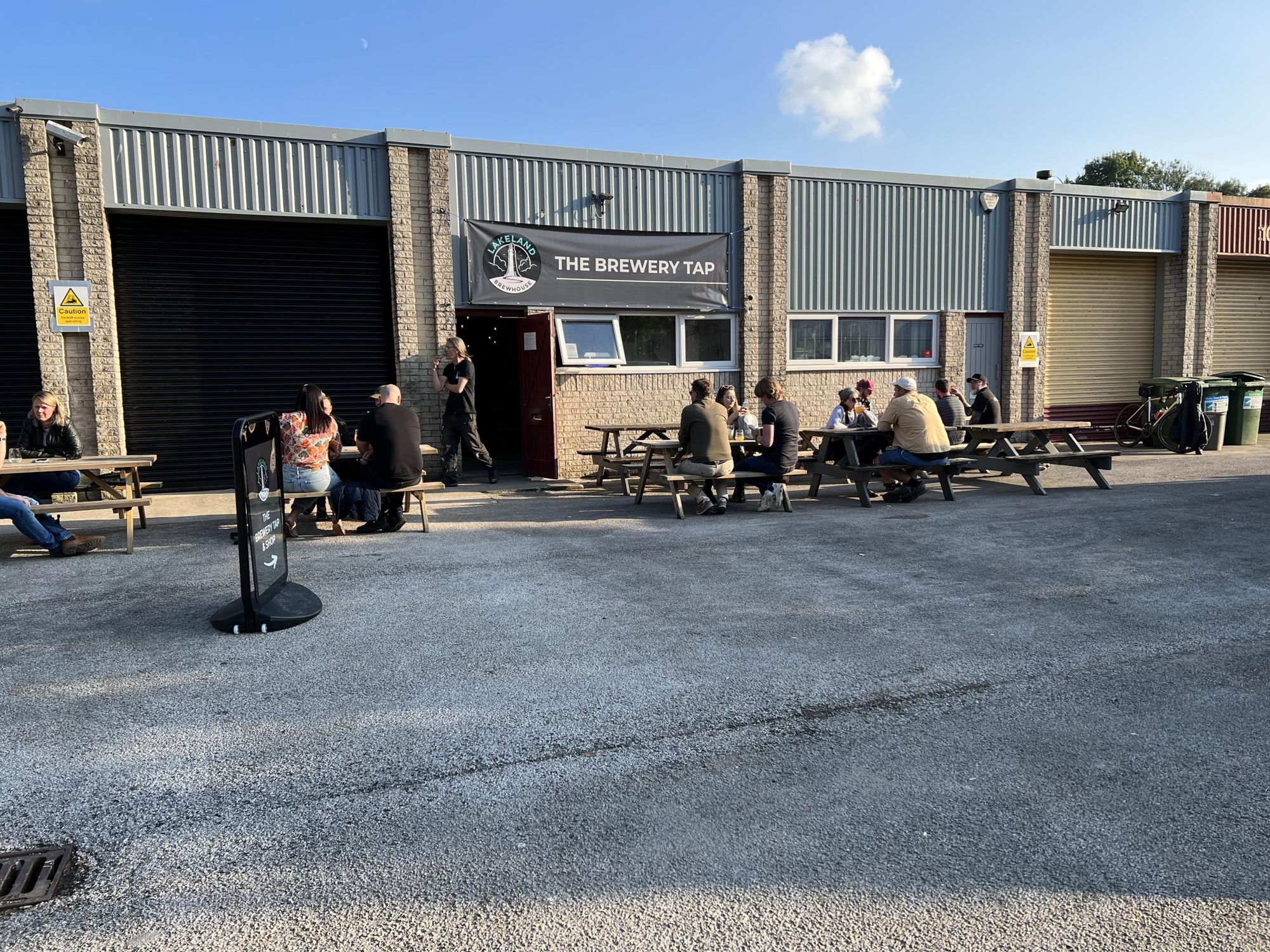 The Tap. (Pub, External, Key). Published on 10-10-2022