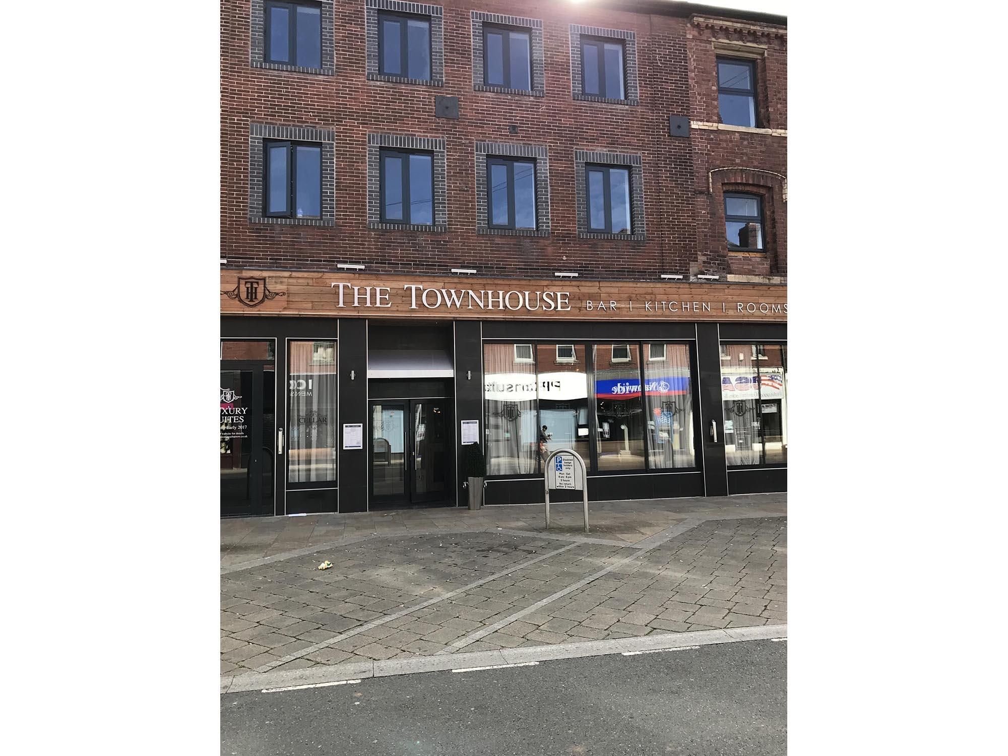 Townhouse. (Pub, External). Published on 01-01-1970
