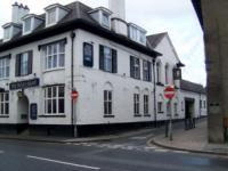 Bulls Head at Milnthorpe. (Pub, External). Published on 01-01-1970 