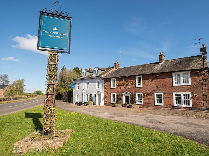Front view and sign. (Pub, External, Sign, Key). Published on 22-05-2024