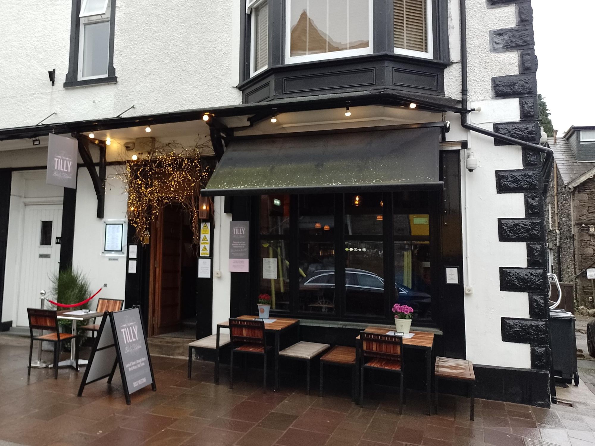 Pub entrance (Sept 2024) photo: Will Larter. (Pub, External, Sign). Published on 14-05-2025