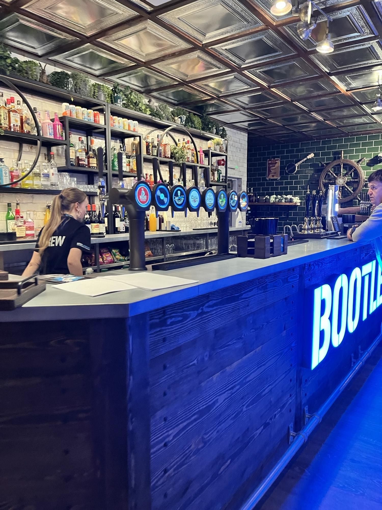 Bootleggers bar, 7.11.24 (Joanne Wright). (Pub, Bar). Published on 14-11-2024