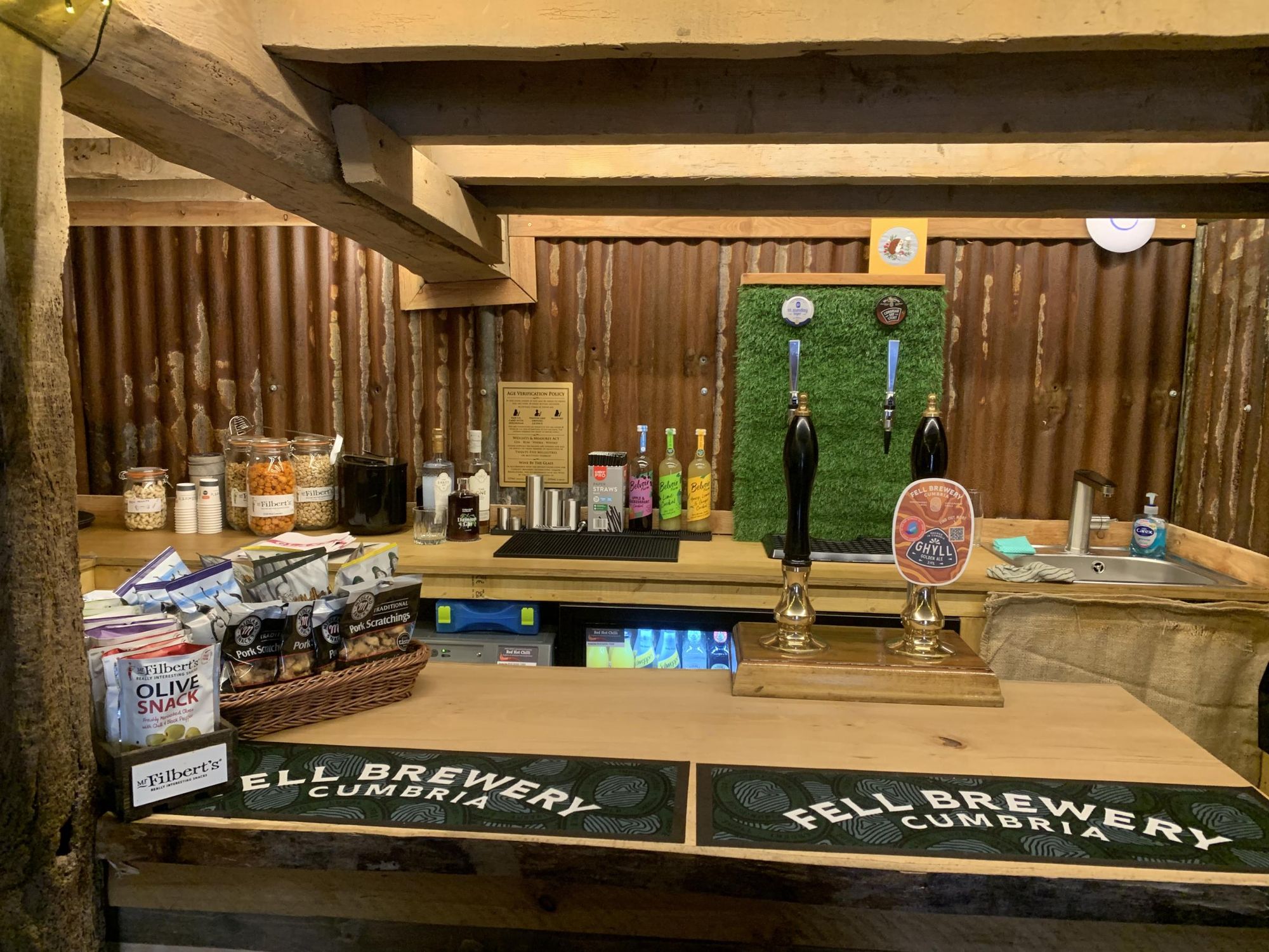 The bar (1/04/2026 Cow Shed Tap Room). (Pub, Bar, Key). Published on 01-07-2026