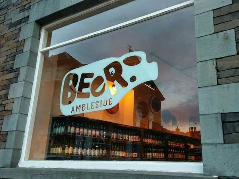 Beer Amblesdie window. (External). Published on 01-01-1970 