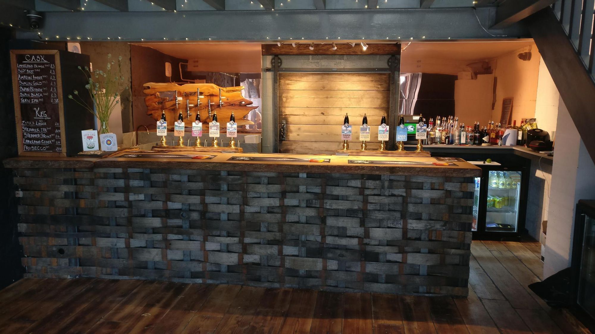 Barrel House. (Pub, Bar). Published on 01-01-1970