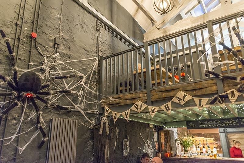 Barrel House Halloween. (Pub, Festival, Bar, Party). Published on 11-03-2019