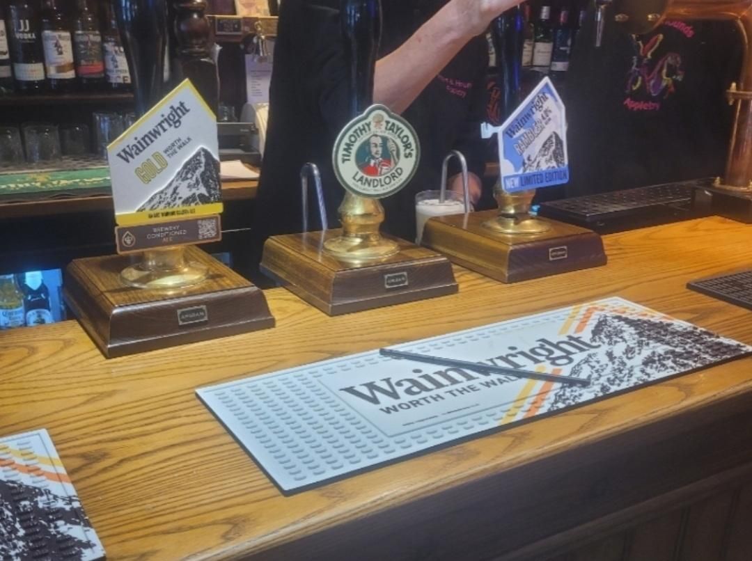 Wainwright Gold Brewery Conditioned. (Pub, Bar). Published on 25-08-2025