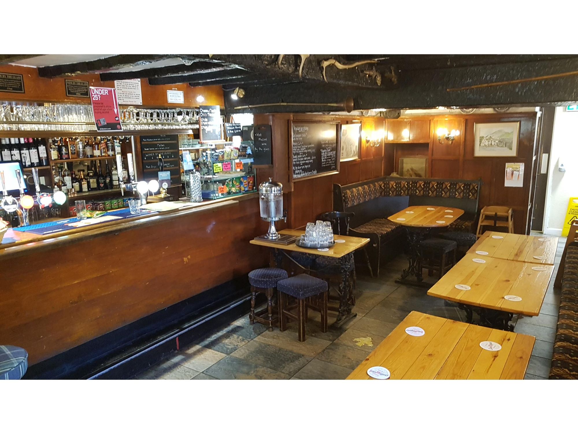 The bar. (Pub, Bar). Published on 14-07-2025