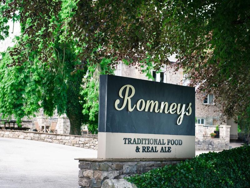 Romneys Kendal. (External, Sign, Key). Published on 01-01-1970