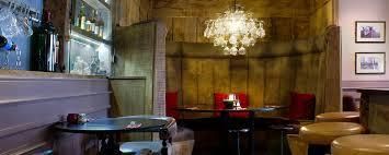 Romneys Kendal barrel  table. (Bar). Published on 01-01-1970