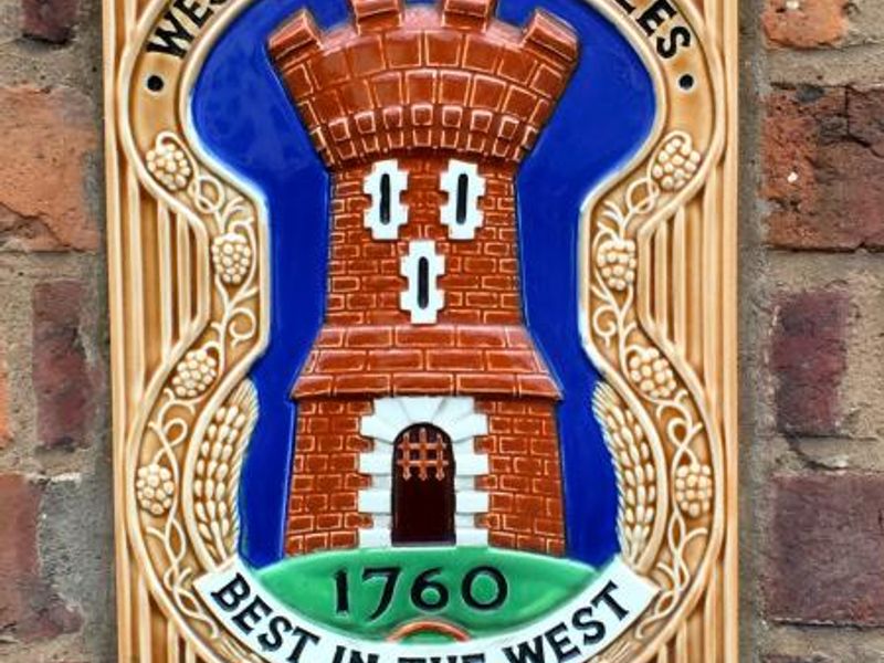 Original Whitbread era ceramic plaque. Published on 15-03-2015