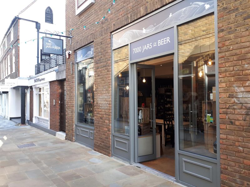 7000 Jars of Beer - Kingston. (Pub, External, Key). Published on 14-11-2018