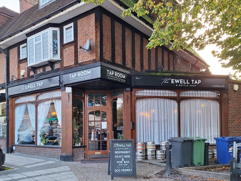 Ewell Tap & Bottle Shop. (Pub, External, Key). Published on 22-11-2023