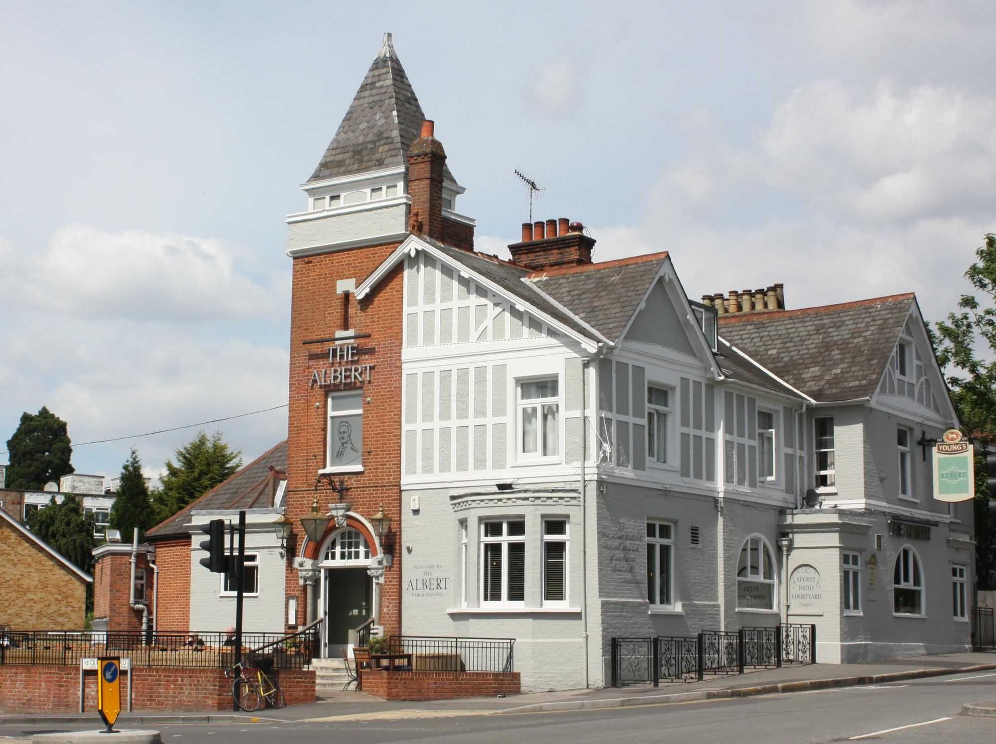 Albert - Kingston. (Pub, External, Key). Published on 31-05-2013