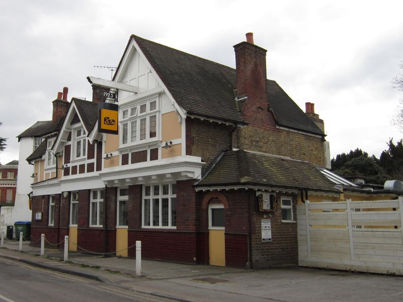 Crown Inn - Thames Ditton. (Pub, External, Key). Published on 05-04-2013