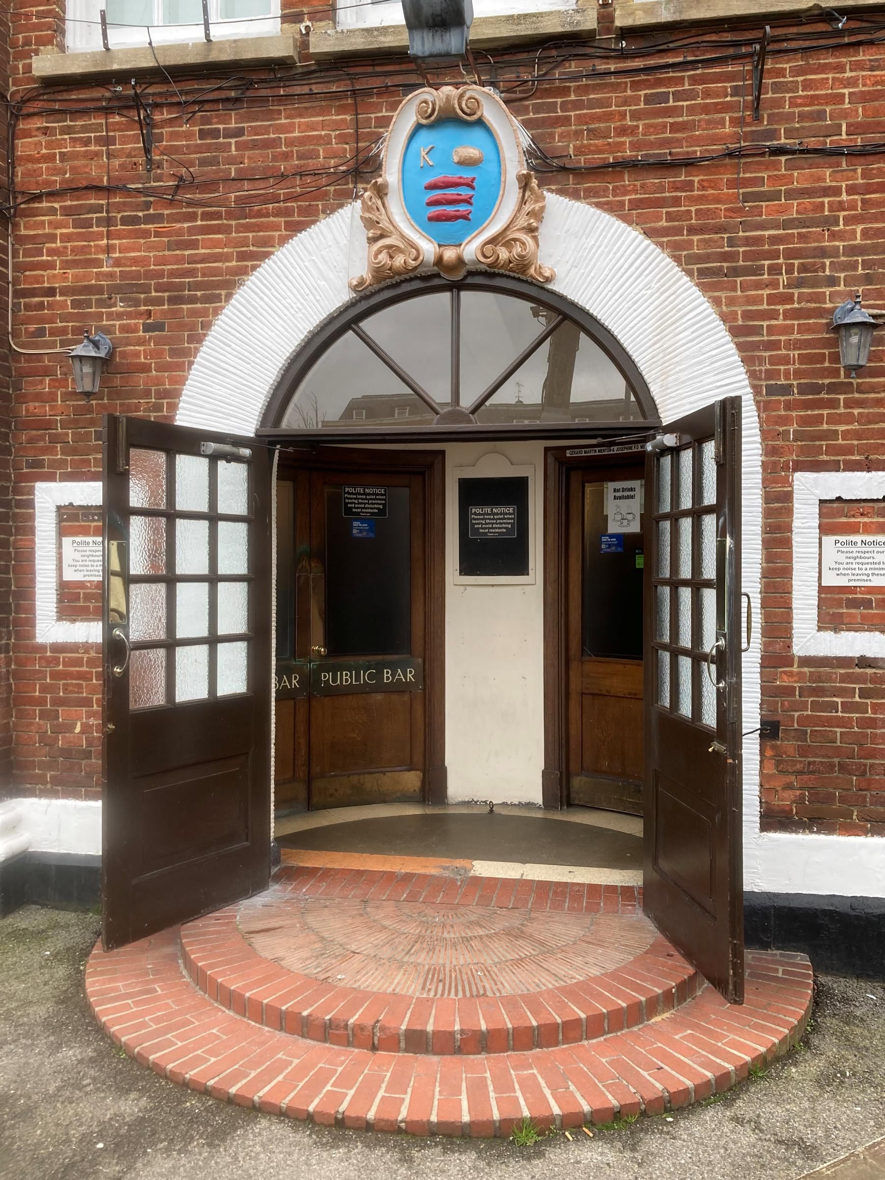 Duke of Buckingham - doors. (Pub, External). Published on 23-03-2026