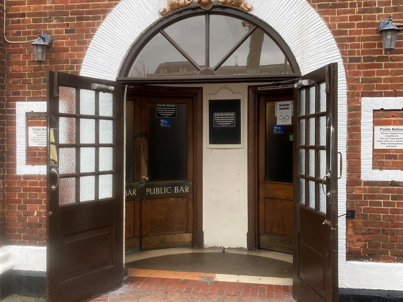 Duke of Buckingham - doors. (Pub, External). Published on 23-03-2026 