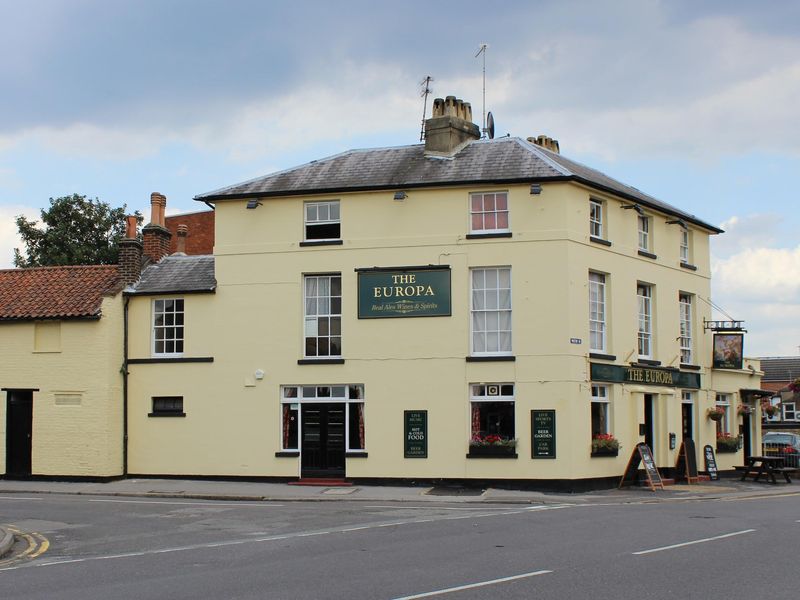 Europa - East Molesey. (Pub, External, Key). Published on 30-08-2013
