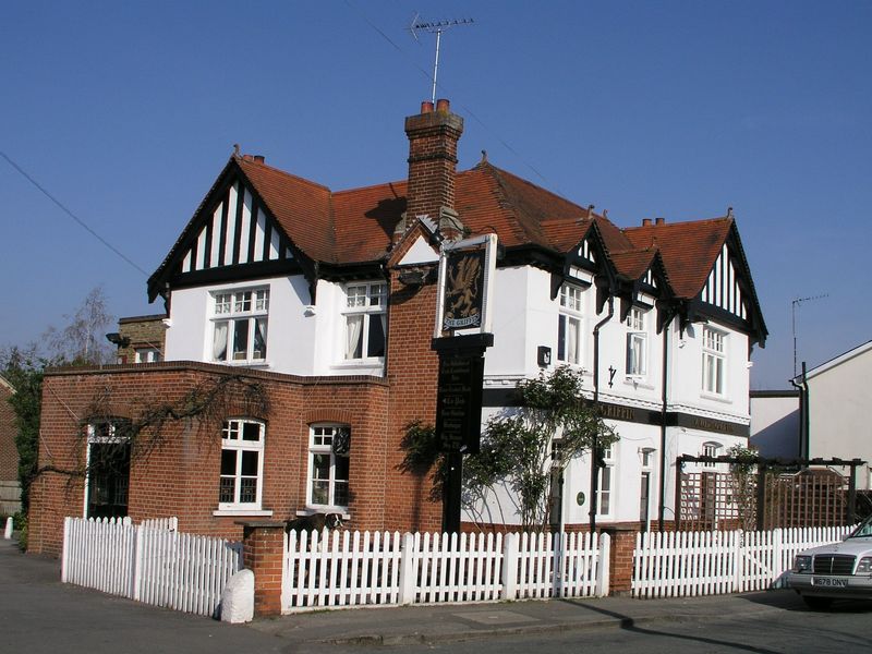 Griffin - Claygate. (Pub, External, Key). Published on 18-01-2013