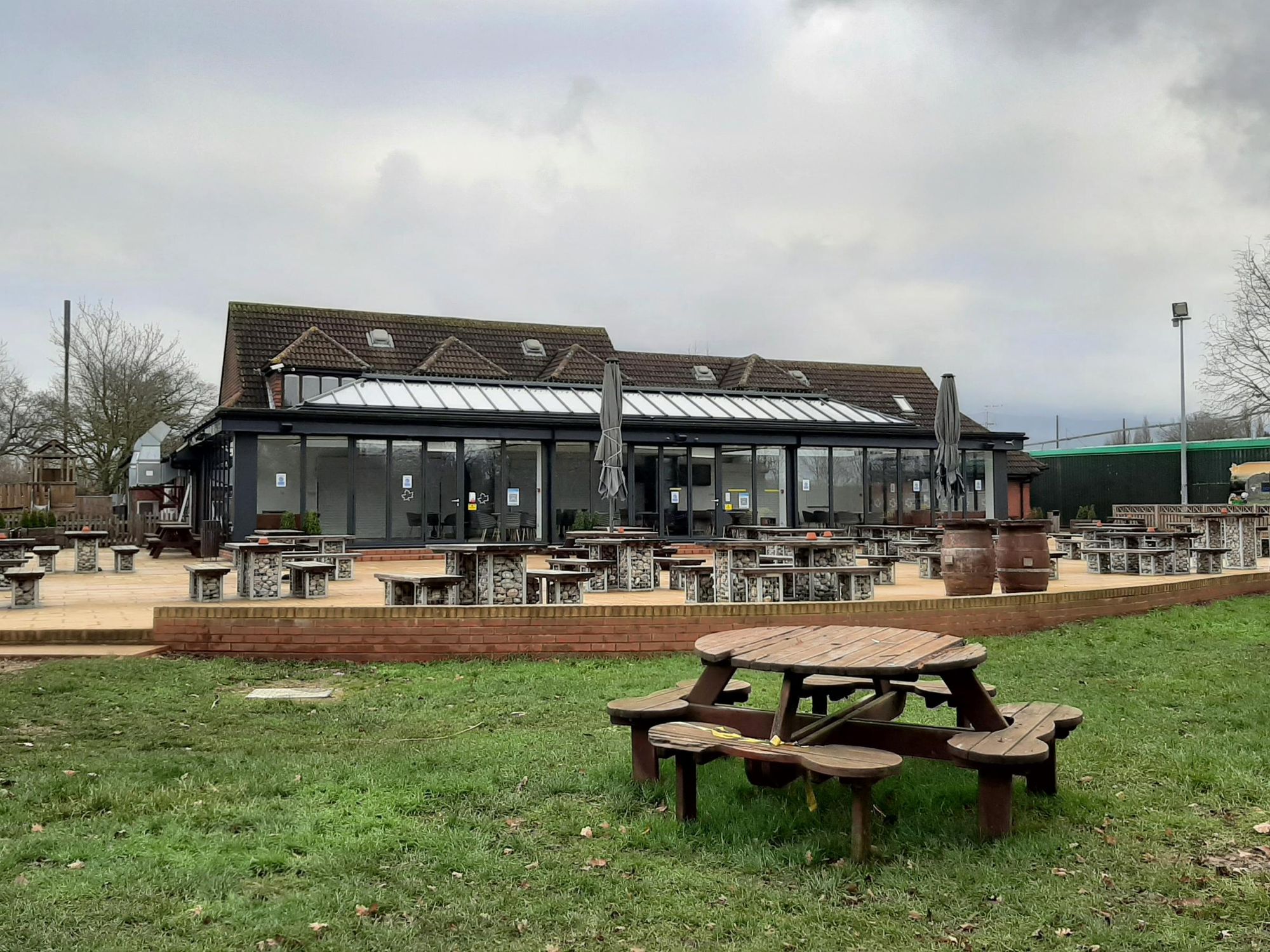 Horton Park Golf Club - Ewell. (Pub, External, Garden, Key). Published on 13-01-2021