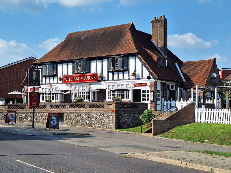 Willam Bourne - Chessington. (Pub, External, Key). Published on 22-09-2024