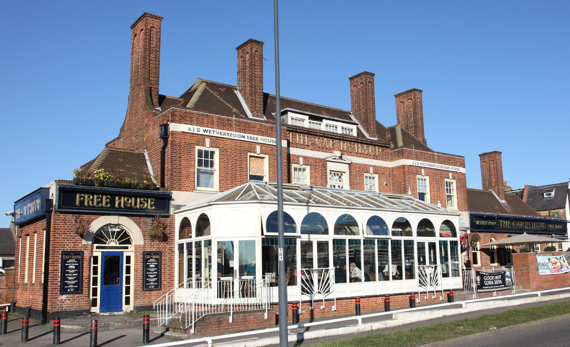 Cap In Hand - Southborough, Surbiton. (Pub, External, Key). Published on 26-12-2012