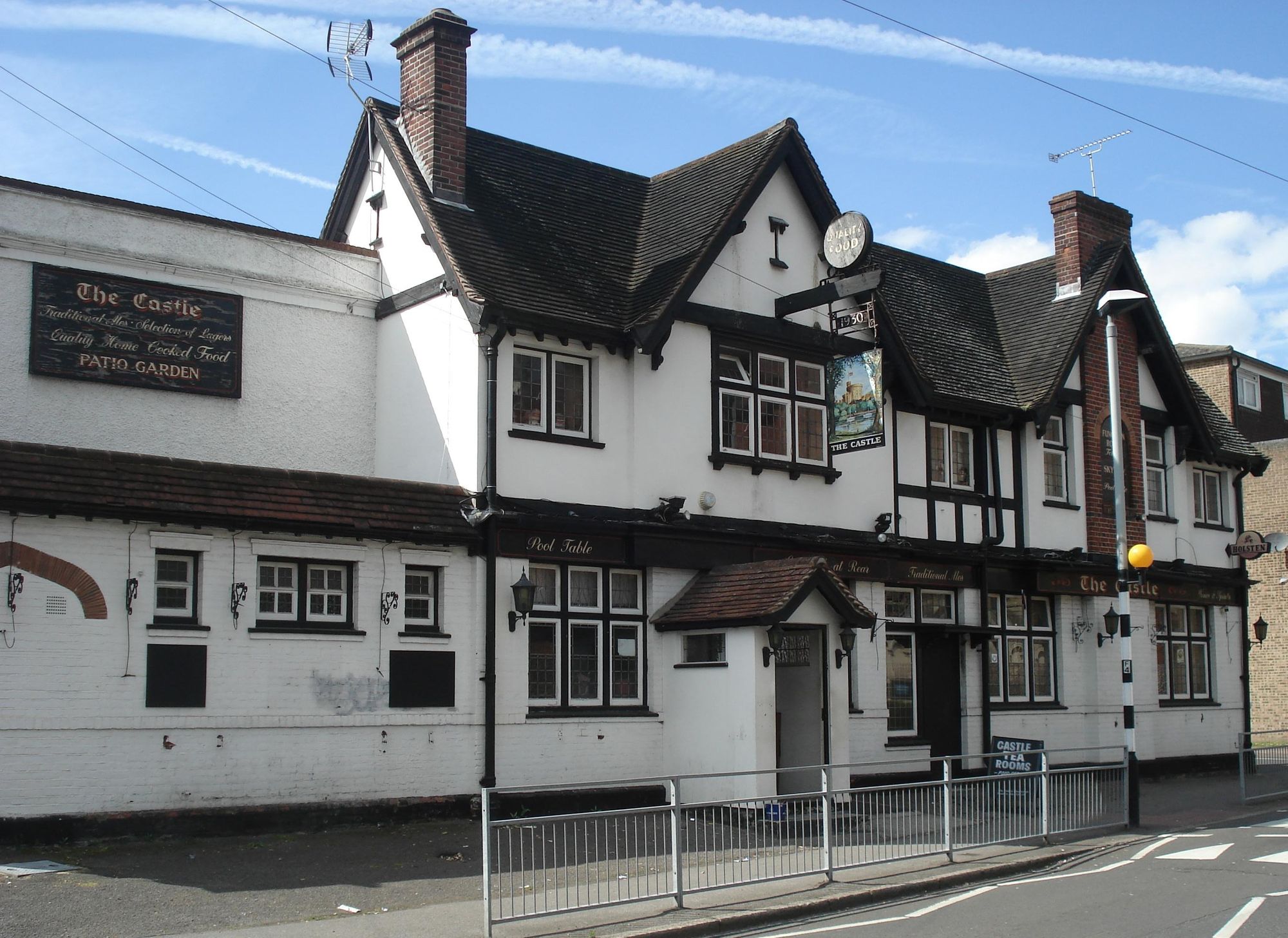 Castle - Surbiton. (Pub, External, Key). Published on 26-12-2012