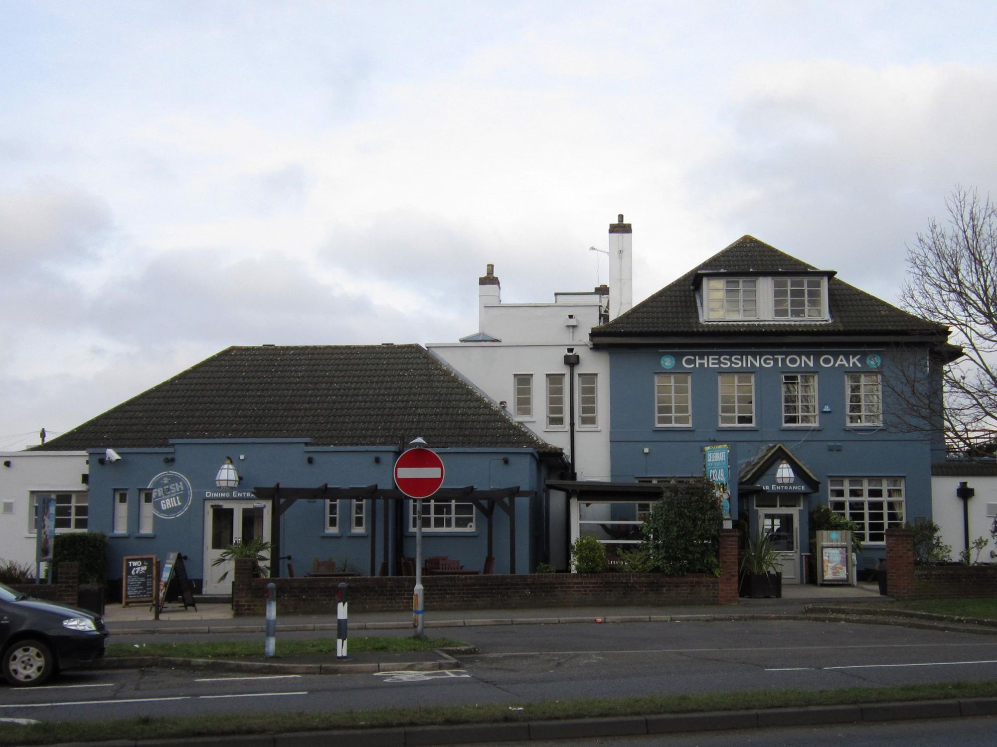 Chessington Oak - Chessington. (Pub, External, Key). Published on 14-01-2018