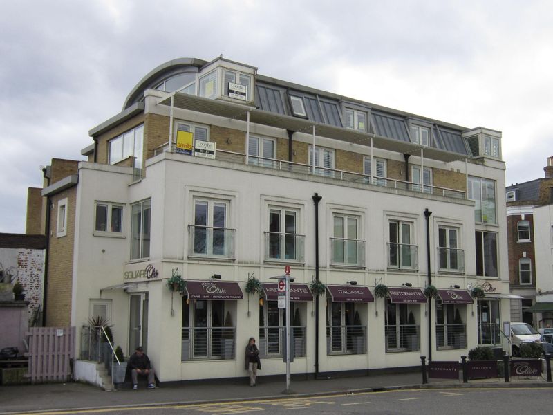 Square Olive - East Molesey. (Pub, External, Key). Published on 15-04-2013