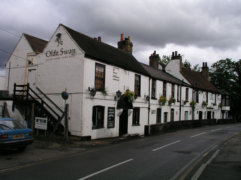 Olde Swan - Thames Ditton. (Pub, External). Published on 18-01-2013 
