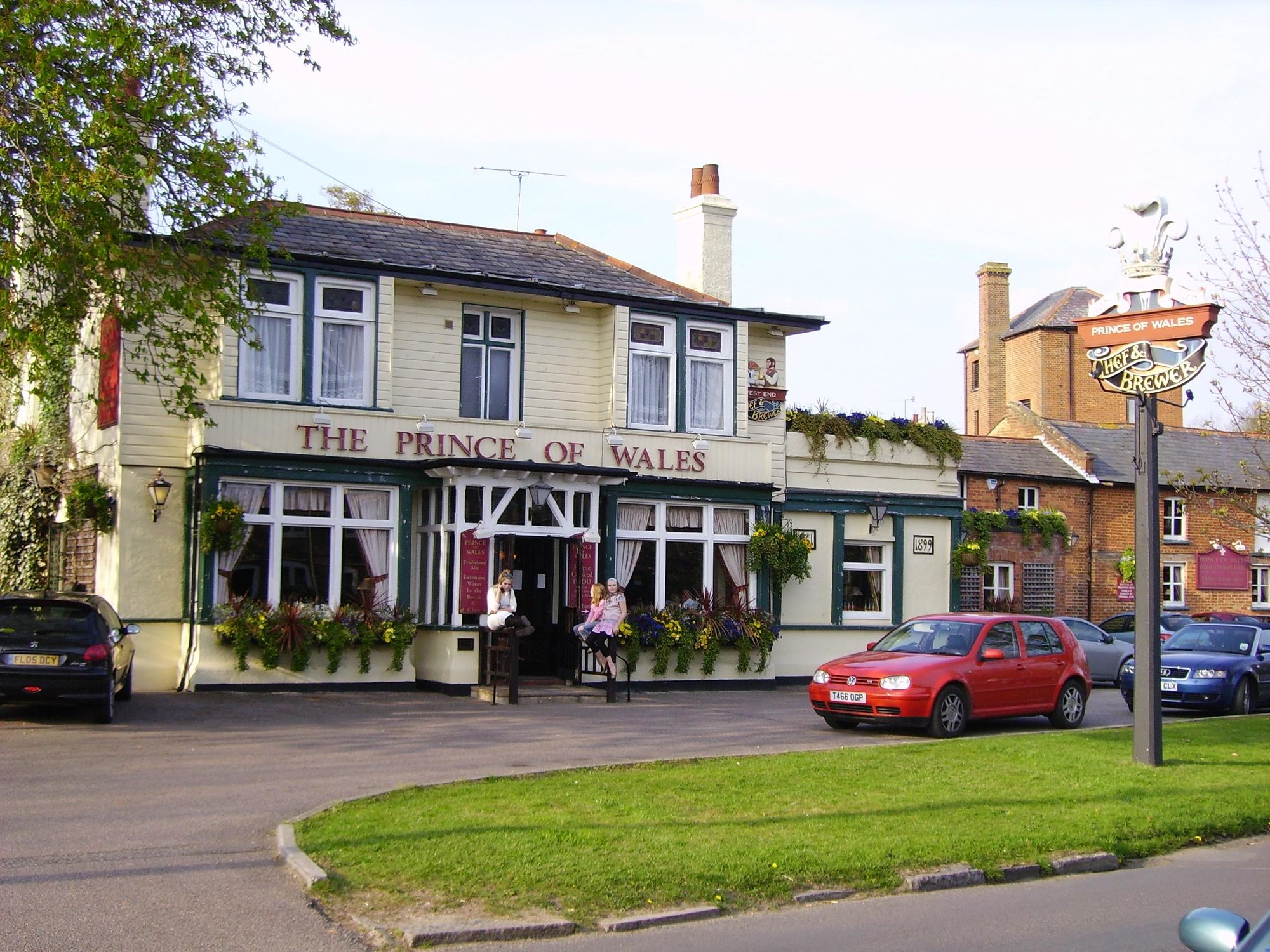 Prince of Wales - West End, Esher. (Pub, External). Published on 18-01-2013
