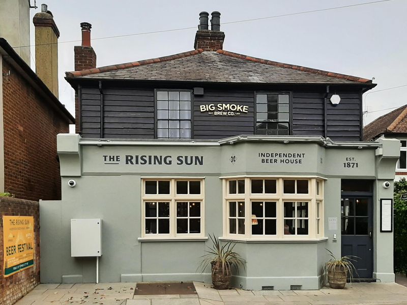 Rising Sun - Epsom. (Pub, External, Key). Published on 10-06-2022