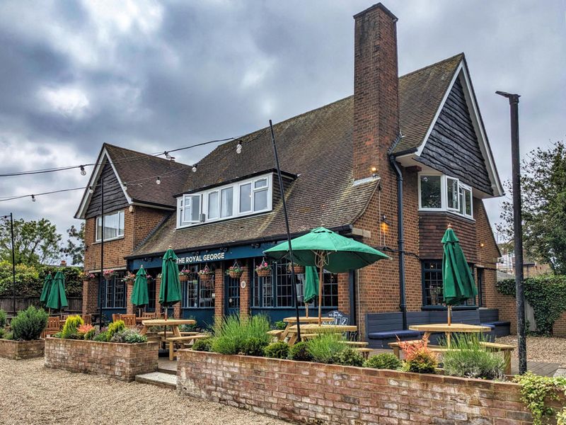 Royal George - Hersham. (Pub, External, Key). Published on 31-05-2023