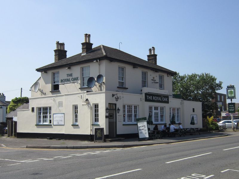Royal Oak - Leatherhead. (Pub, External, Key). Published on 12-07-2013