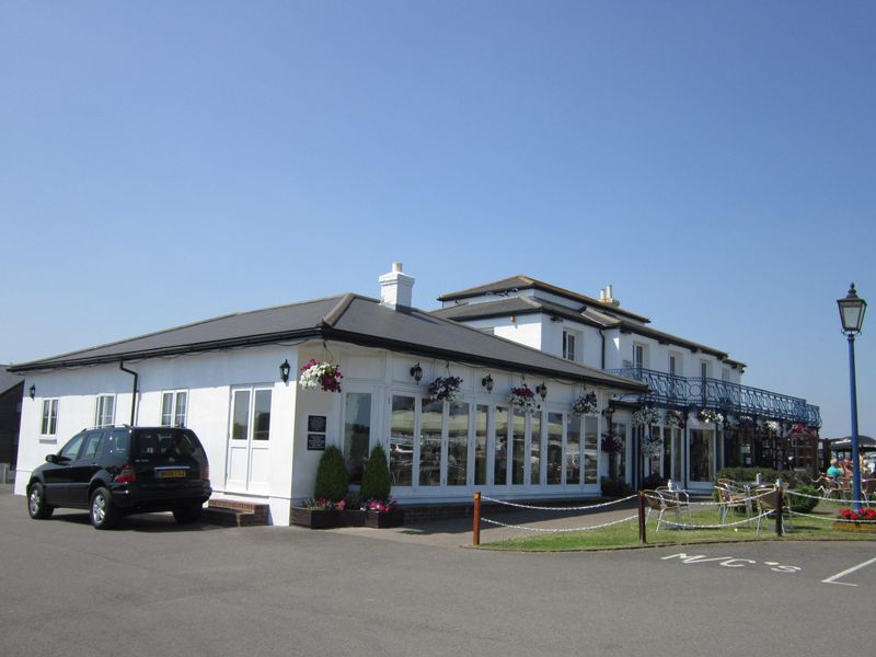 Rubbing House - Epsom Downs. (Pub, External, Key). Published on 12-07-2013