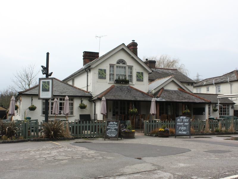 Star - Leatherhead Common. (Pub, External, Key). Published on 18-03-2013