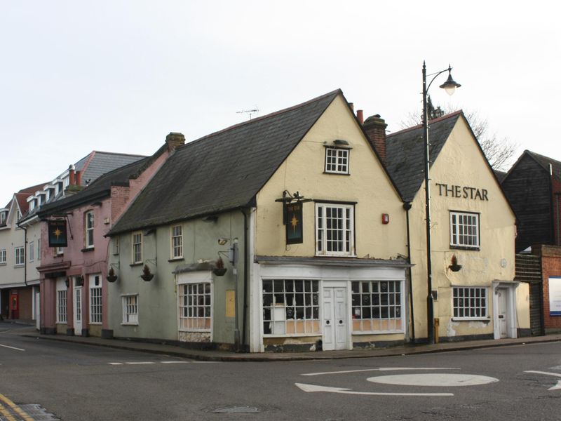 Star - Ewell. (Pub, External, Key). Published on 28-01-2013