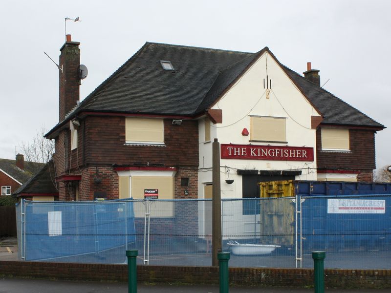 Kingfisher - Ewell. (Pub, External). Published on 18-03-2013