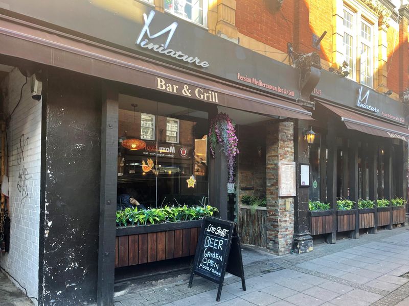 Miniature - Epsom. (Pub, External). Published on 24-11-2022