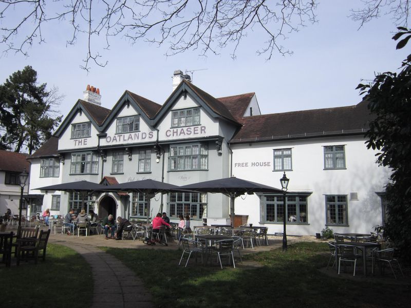 Oatlands Chaser - Oatlands. (Pub, External, Key). Published on 09-04-2013