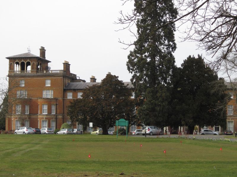 Oatlands Park Hotel - Oatlands. (Pub, External, Key). Published on 09-04-2013