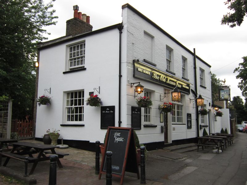 Old Manor - Walton on Thames. (Pub, External, Key). Published on 05-07-2013