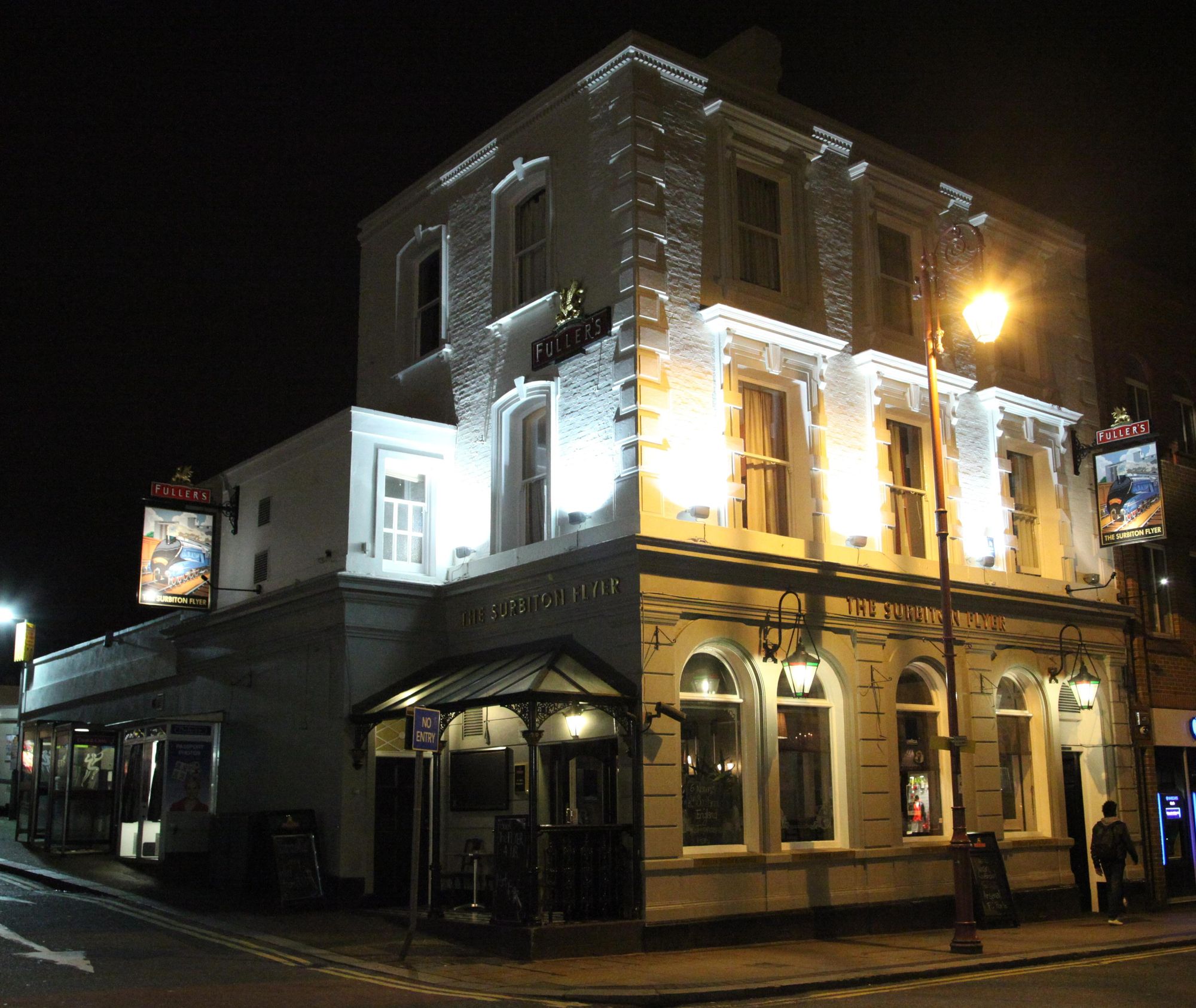 Surbiton Flyer - Surbiton. (Pub, External, Key). Published on 26-12-2012