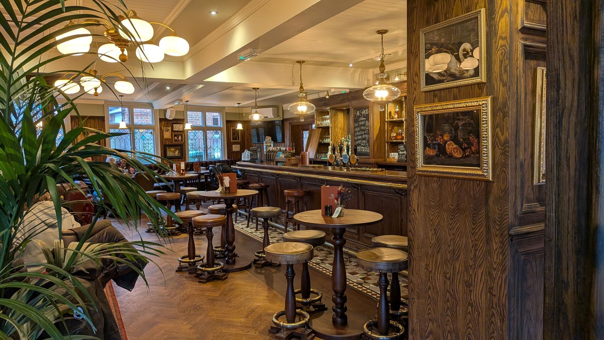 Swan (inside) - Walton. (Pub, Bar). Published on 09-02-2026