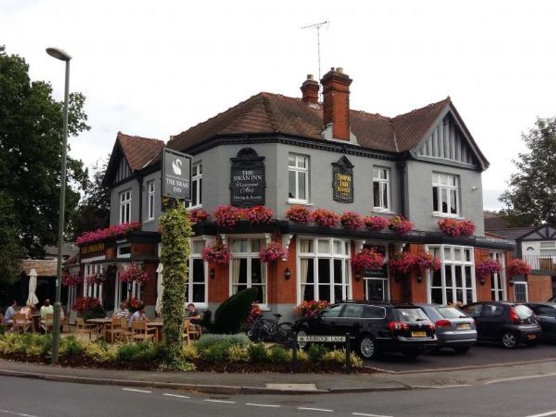Swan- Claygate. (Pub, External, Key). Published on 02-08-2016