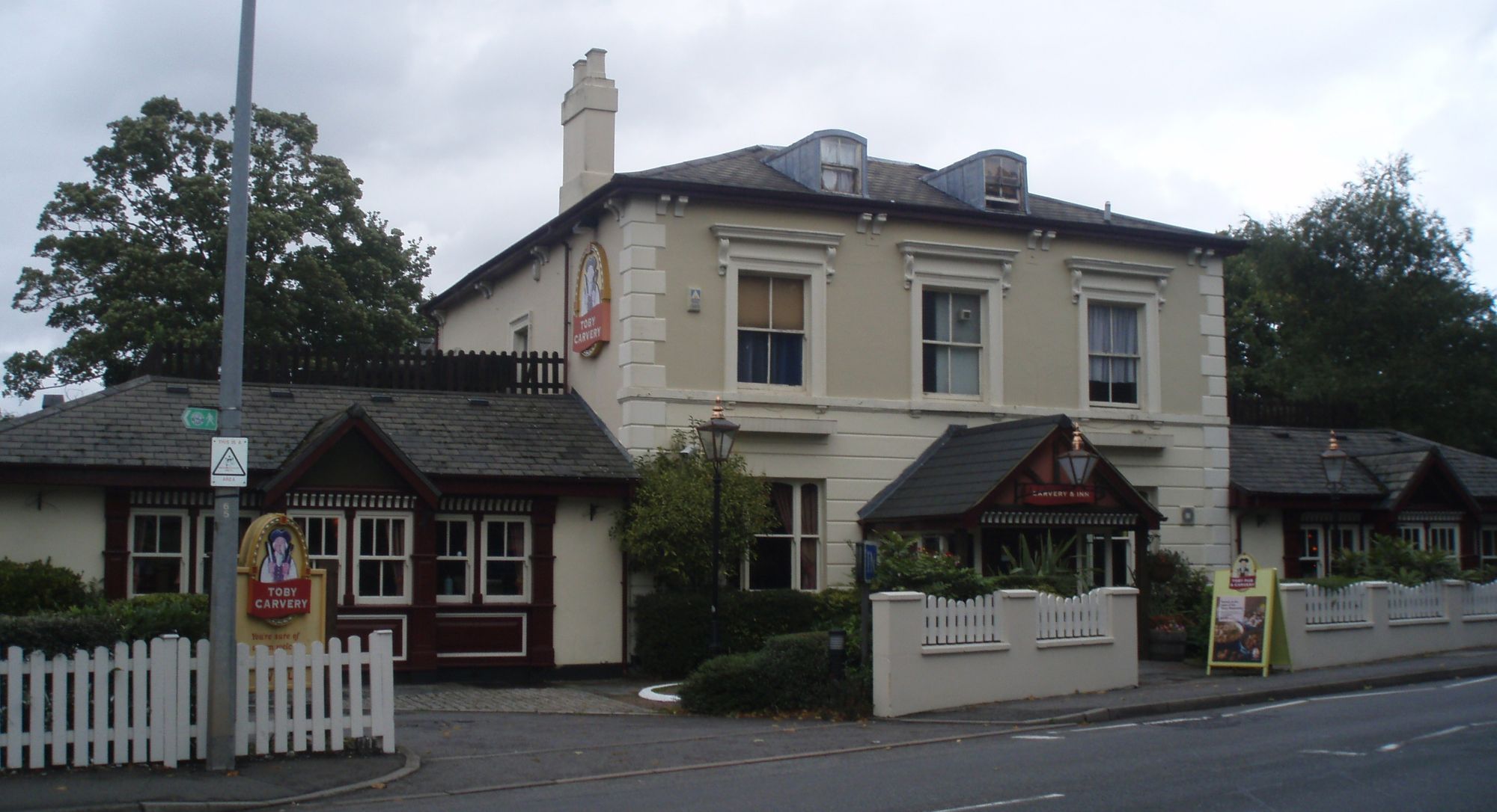 Toby Carvery - Ewell. (Pub, External, Key). Published on 14-01-2013