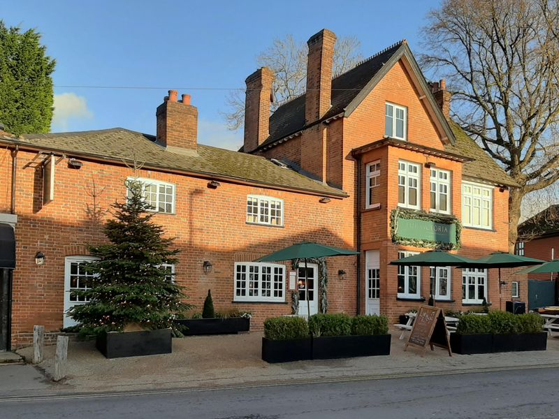 Victoria - Oxshott. (Pub, External, Key). Published on 02-12-2021