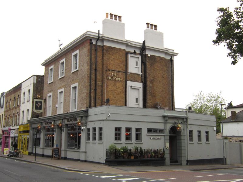 Victoria - Surbiton. (Pub, External, Key). Published on 08-05-2017